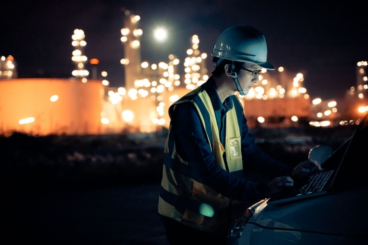 QUEM TRABALHA À NOITE, TEM QUE RECEBER MAIS!